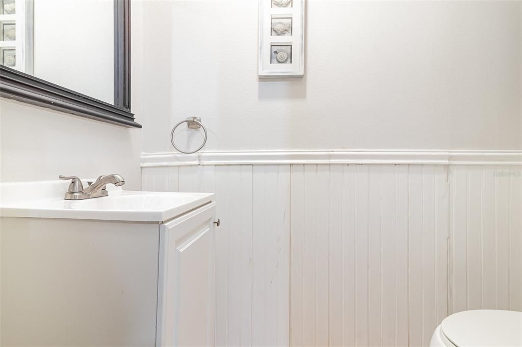 For Sale: $339,900 (4 beds, 2 baths, 1467 Square Feet)