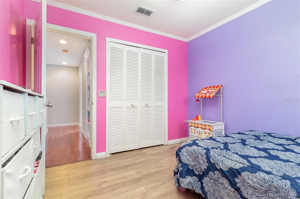 For Sale: $339,900 (4 beds, 2 baths, 1467 Square Feet)