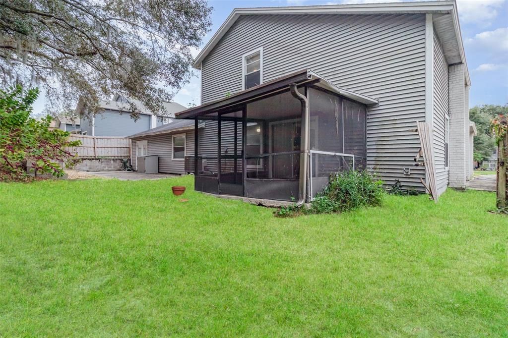 For Sale: $339,900 (4 beds, 2 baths, 1467 Square Feet)