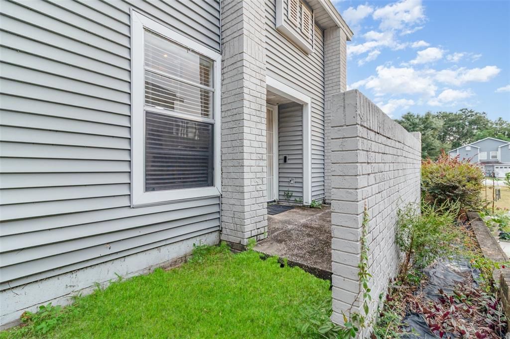 For Sale: $339,900 (4 beds, 2 baths, 1467 Square Feet)