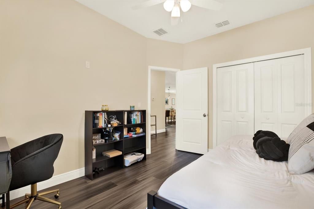 待售: $537,500 (3 贝兹, 2 浴室, 1692 平方英尺)