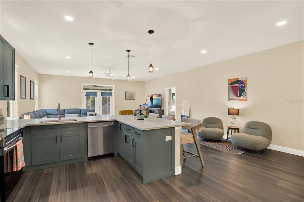 待售: $537,500 (3 贝兹, 2 浴室, 1692 平方英尺)