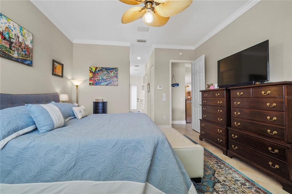 En Venta: $665,000 (4 camas, 4 baños, 3241 Pies cuadrados)