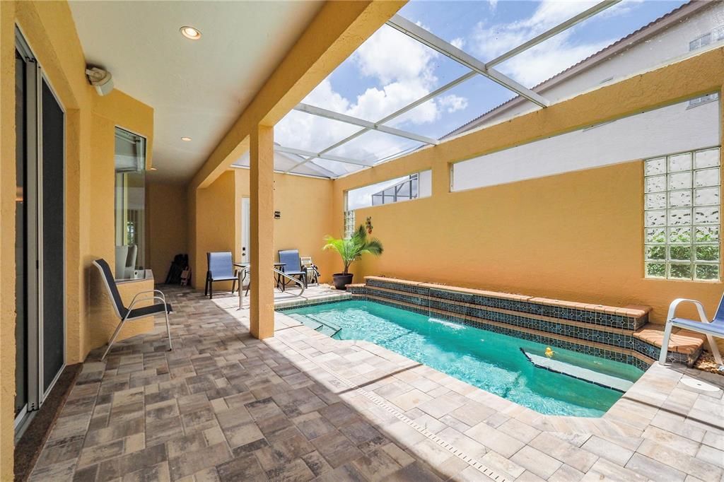 En Venta: $665,000 (4 camas, 4 baños, 3241 Pies cuadrados)