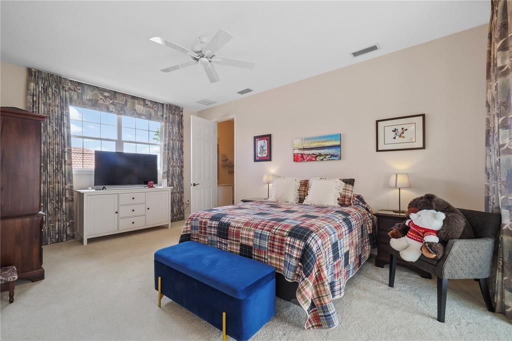 En Venta: $665,000 (4 camas, 4 baños, 3241 Pies cuadrados)