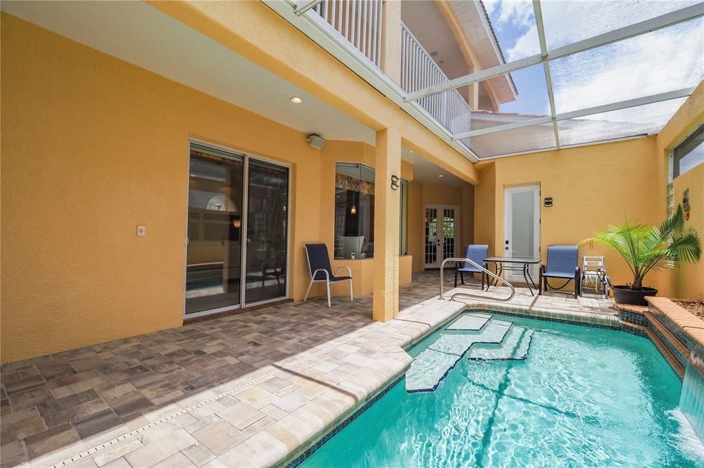 En Venta: $665,000 (4 camas, 4 baños, 3241 Pies cuadrados)