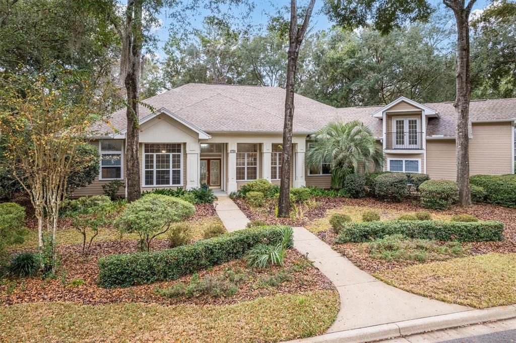 For Sale: $899,900 (5 beds, 4 baths, 3559 Square Feet)