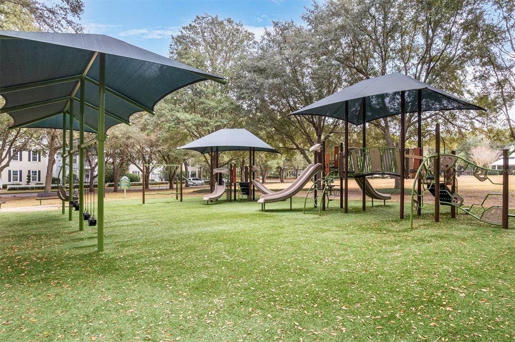 For Sale: $899,900 (5 beds, 4 baths, 3559 Square Feet)