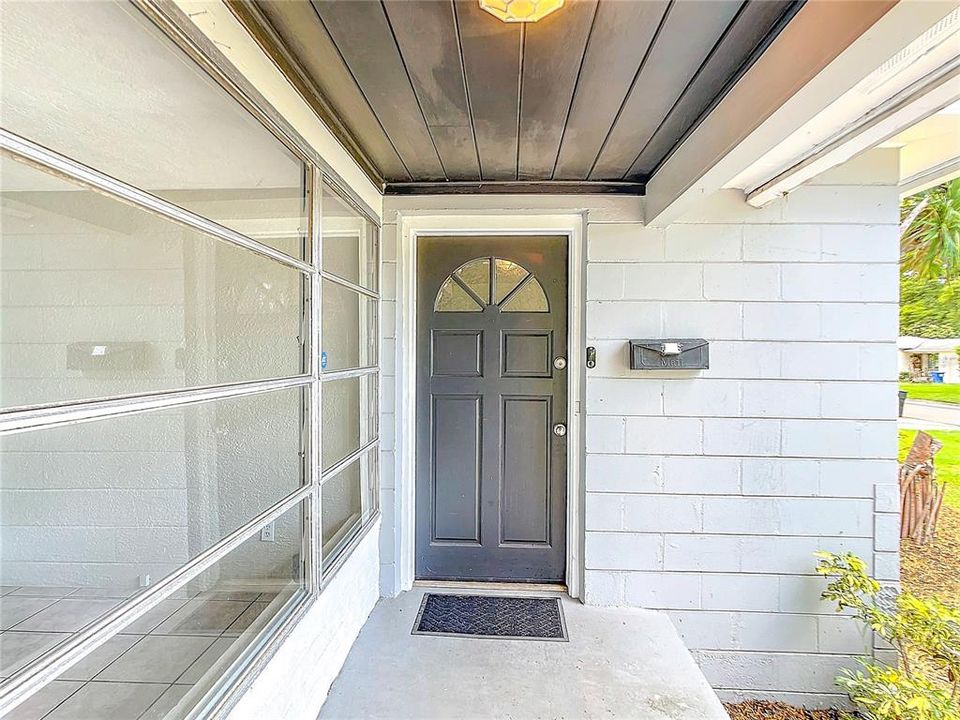 出租: $2,850 (3 贝兹, 1 浴室, 1273 平方英尺)