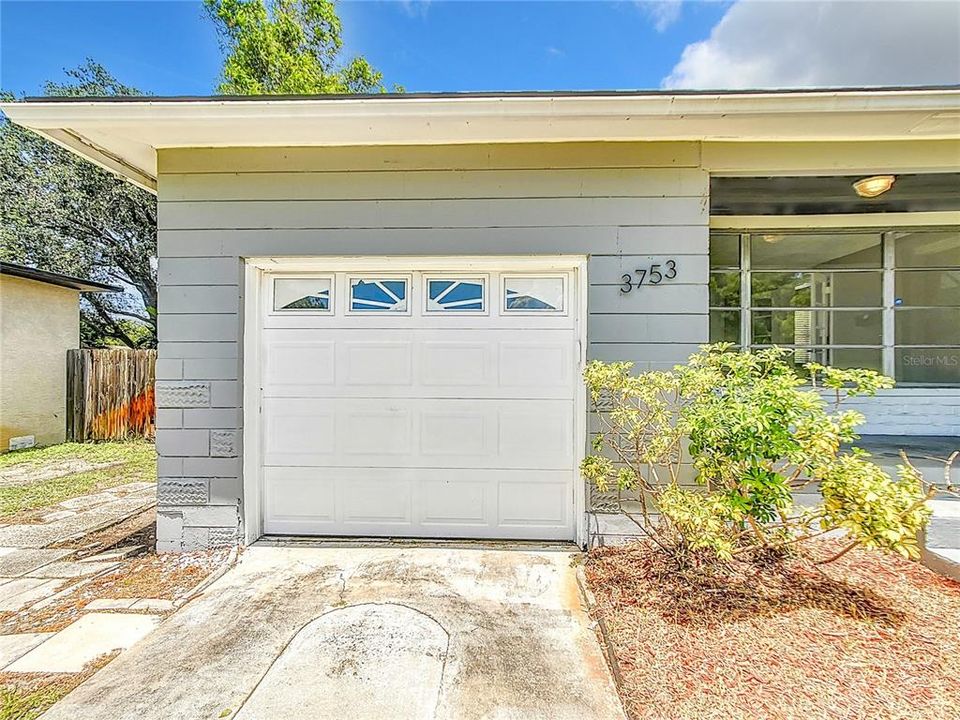 出租: $2,850 (3 贝兹, 1 浴室, 1273 平方英尺)