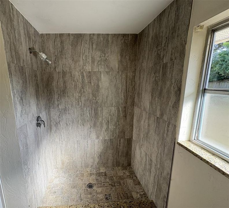 待售: $415,000 (3 贝兹, 2 浴室, 1645 平方英尺)