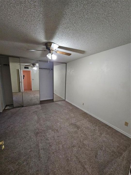 На продажу: $139,900 (2 спален, 2 ванн, 1288 Квадратных фут)