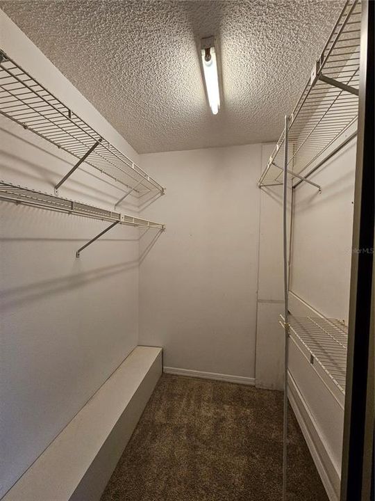 На продажу: $139,900 (2 спален, 2 ванн, 1288 Квадратных фут)