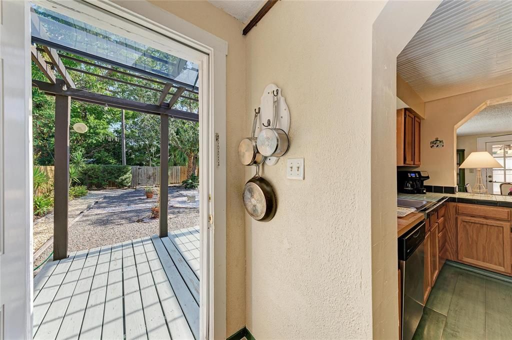 На продажу: $484,000 (3 спален, 2 ванн, 1723 Квадратных фут)