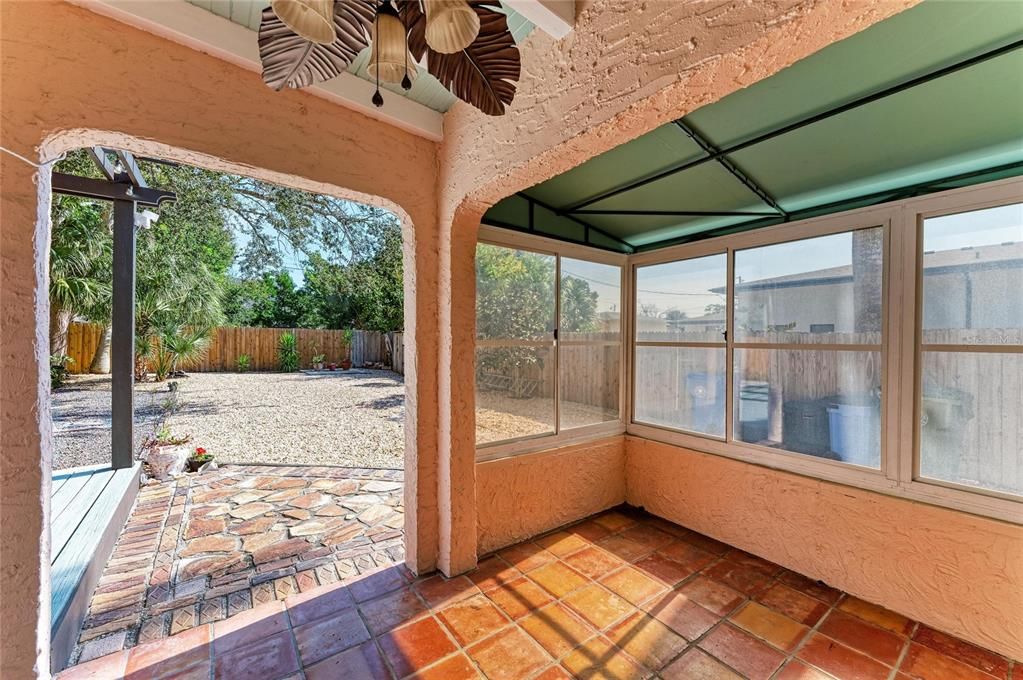 На продажу: $484,000 (3 спален, 2 ванн, 1723 Квадратных фут)