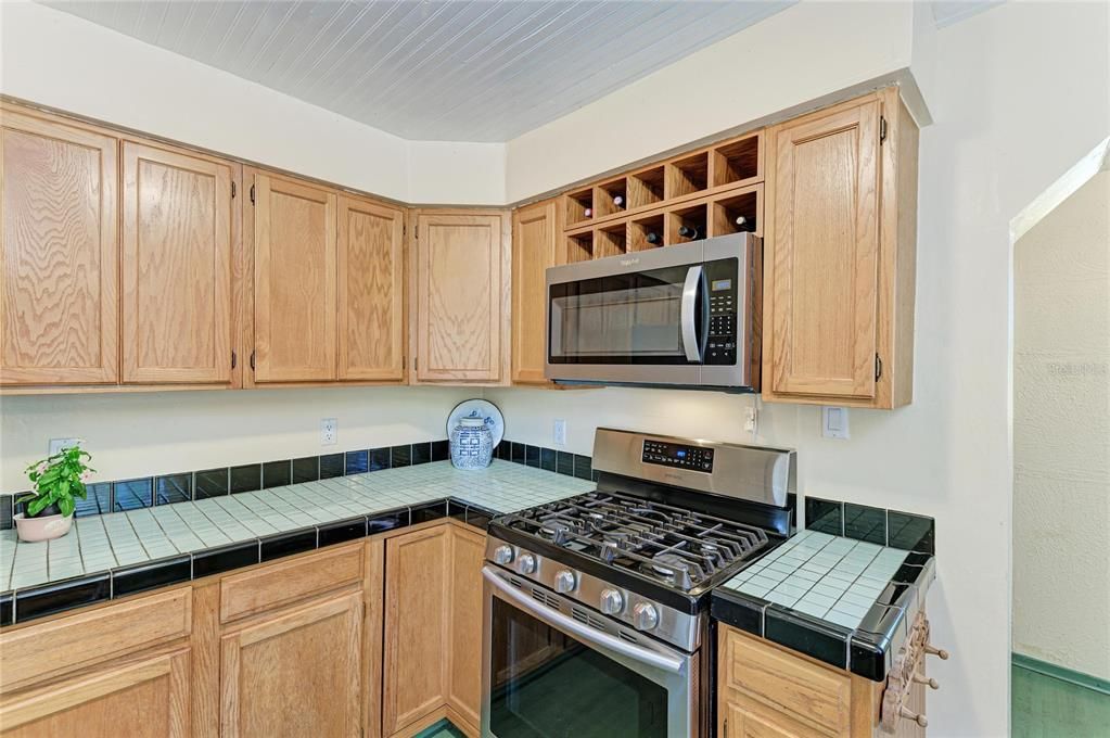 На продажу: $484,000 (3 спален, 2 ванн, 1723 Квадратных фут)