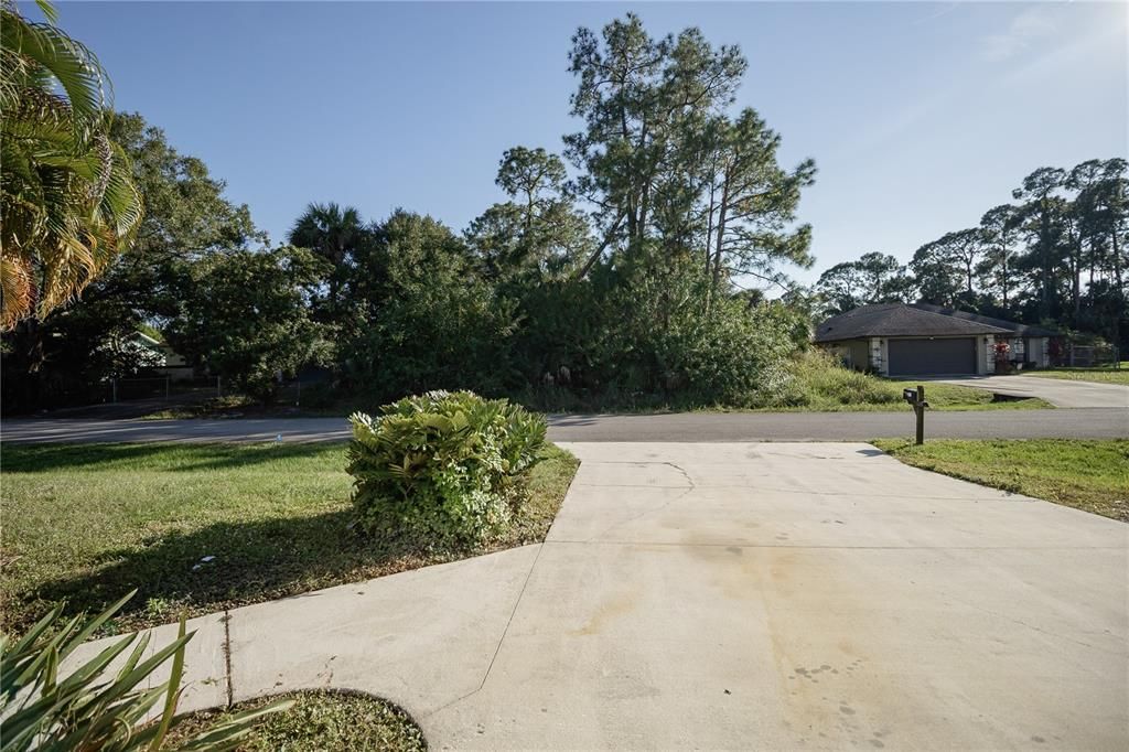 For Sale: $309,000 (3 beds, 2 baths, 1430 Square Feet)