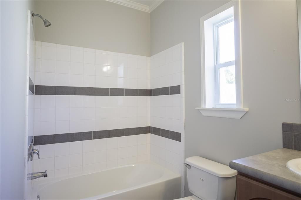 For Sale: $309,000 (3 beds, 2 baths, 1430 Square Feet)