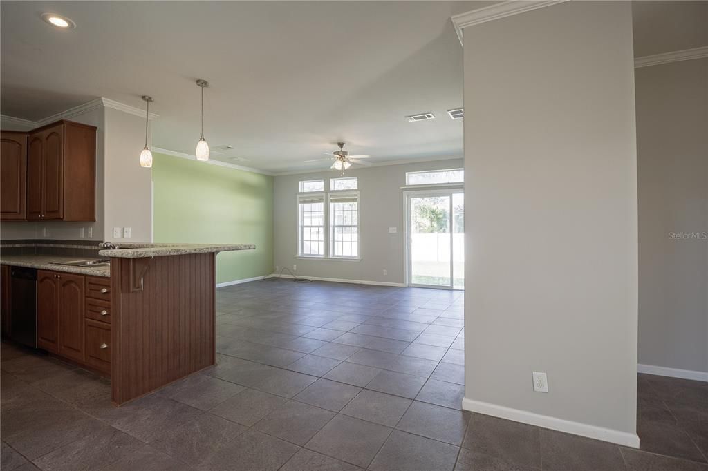 For Sale: $309,000 (3 beds, 2 baths, 1430 Square Feet)