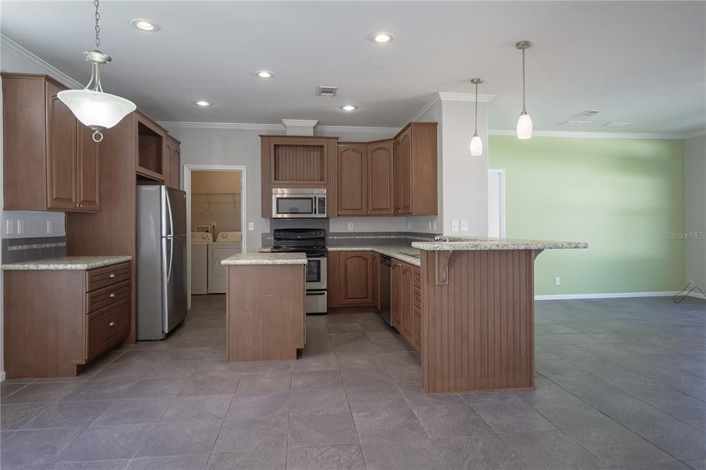 For Sale: $309,000 (3 beds, 2 baths, 1430 Square Feet)