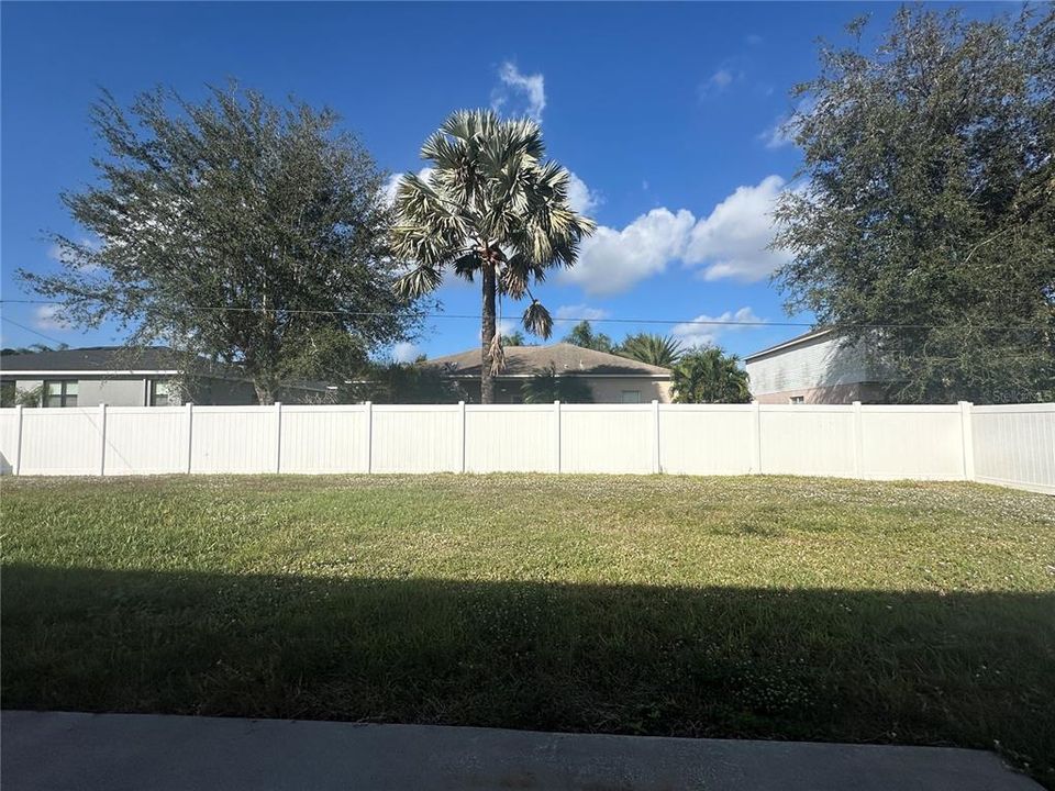 En Venta: $309,000 (3 camas, 2 baños, 1430 Pies cuadrados)