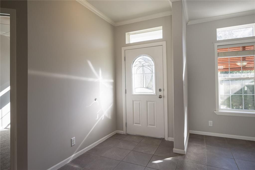 For Sale: $309,000 (3 beds, 2 baths, 1430 Square Feet)