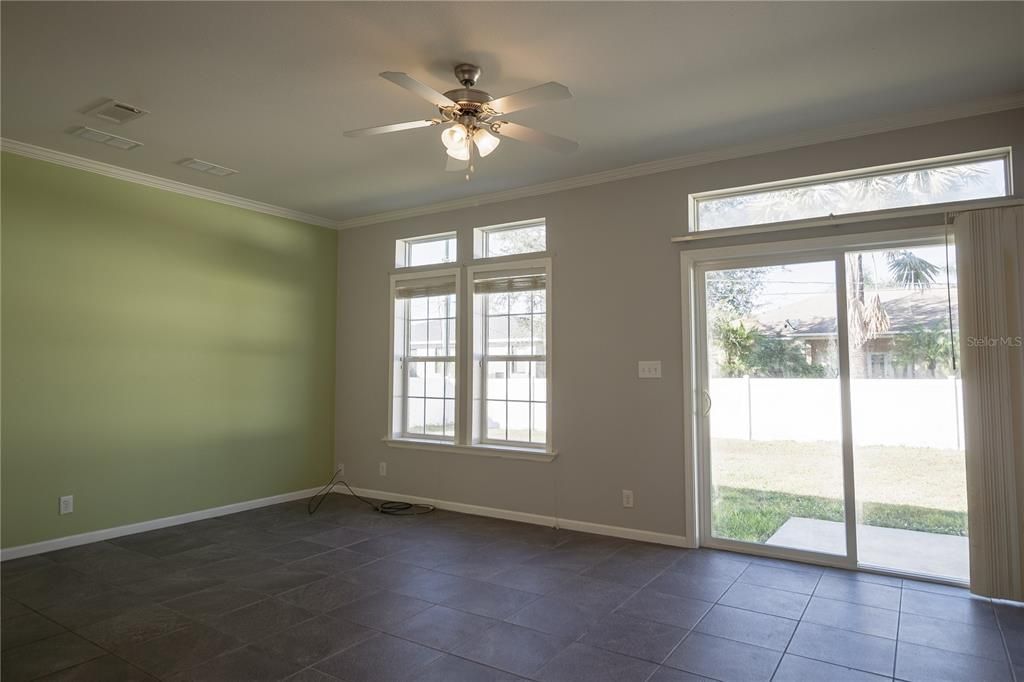 For Sale: $309,000 (3 beds, 2 baths, 1430 Square Feet)