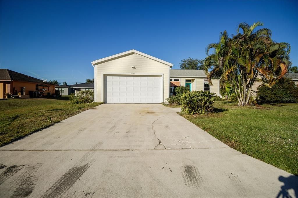 For Sale: $309,000 (3 beds, 2 baths, 1430 Square Feet)