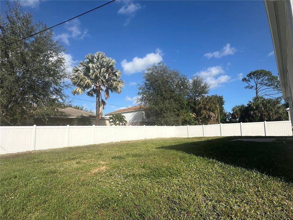 En Venta: $309,000 (3 camas, 2 baños, 1430 Pies cuadrados)