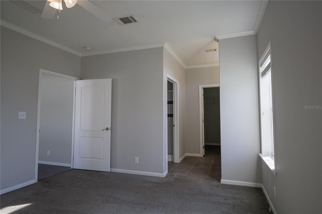 For Sale: $309,000 (3 beds, 2 baths, 1430 Square Feet)