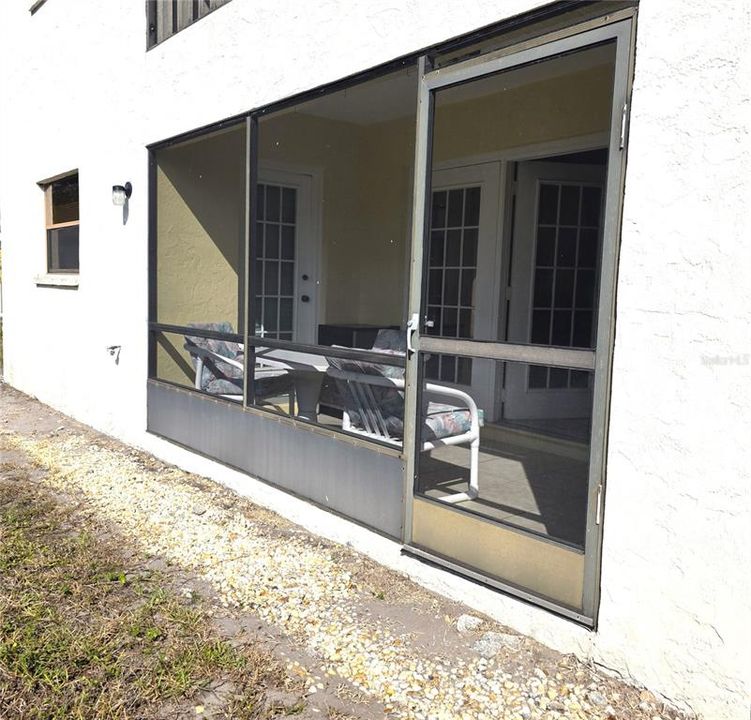 待售: $211,400 (2 贝兹, 2 浴室, 1112 平方英尺)