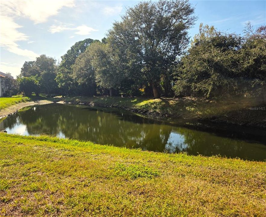 待售: $211,400 (2 贝兹, 2 浴室, 1112 平方英尺)