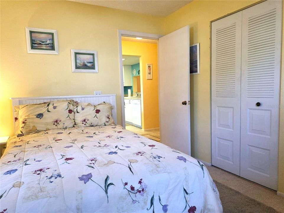 待售: $211,400 (2 贝兹, 2 浴室, 1112 平方英尺)