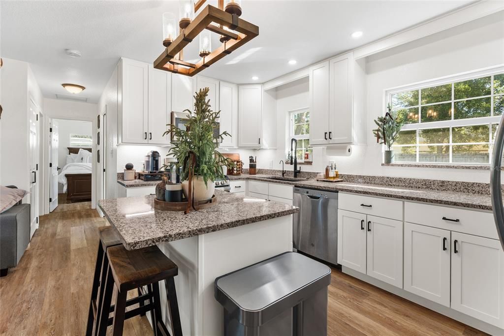 For Sale: $369,500 (2 beds, 1 baths, 792 Square Feet)