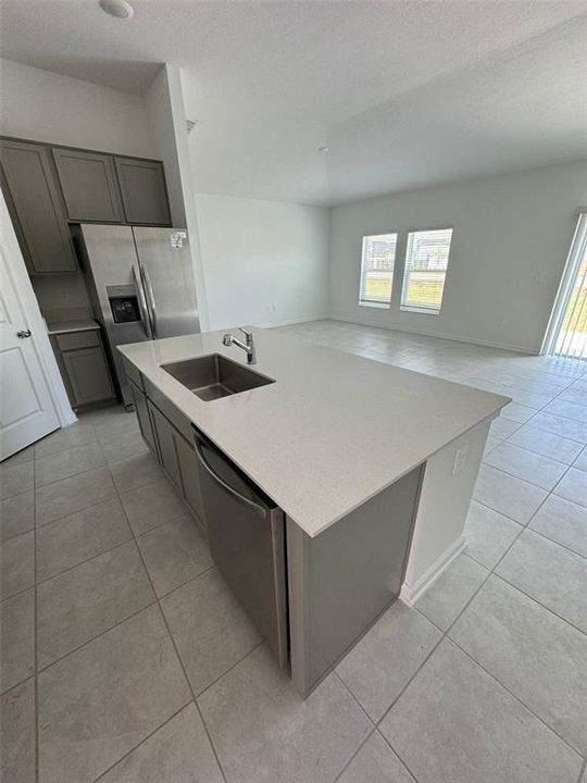 出租: $1,950 (3 贝兹, 2 浴室, 1542 平方英尺)