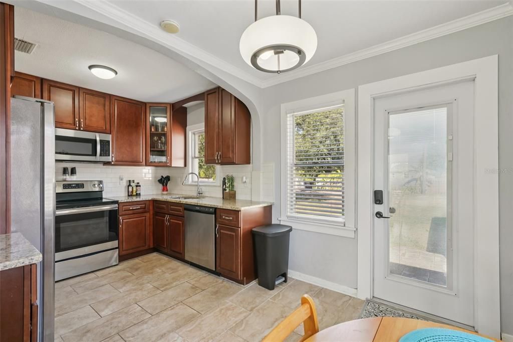 En Venta: $335,000 (2 camas, 1 baños, 748 Pies cuadrados)