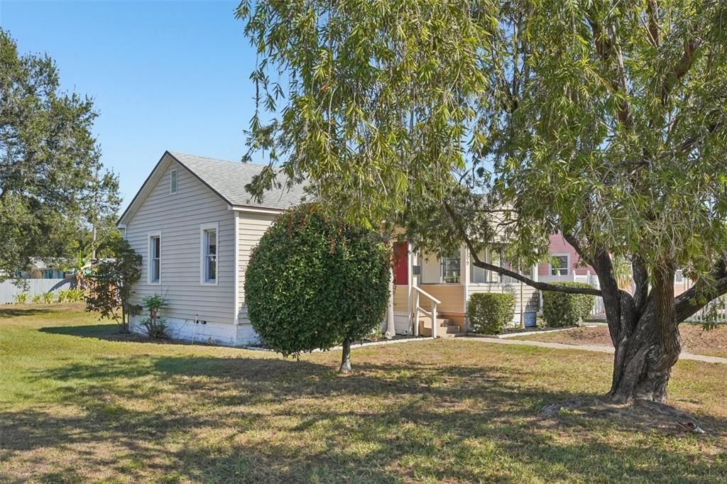 En Venta: $335,000 (2 camas, 1 baños, 748 Pies cuadrados)