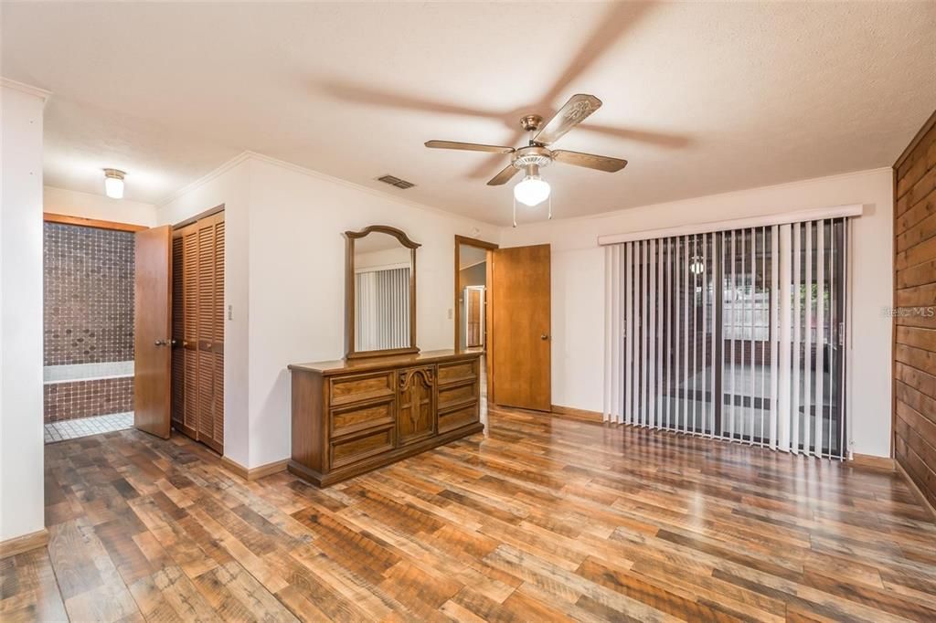 待售: $369,000 (3 贝兹, 2 浴室, 1514 平方英尺)