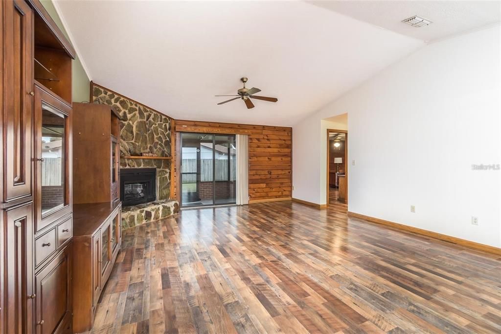 待售: $369,000 (3 贝兹, 2 浴室, 1514 平方英尺)