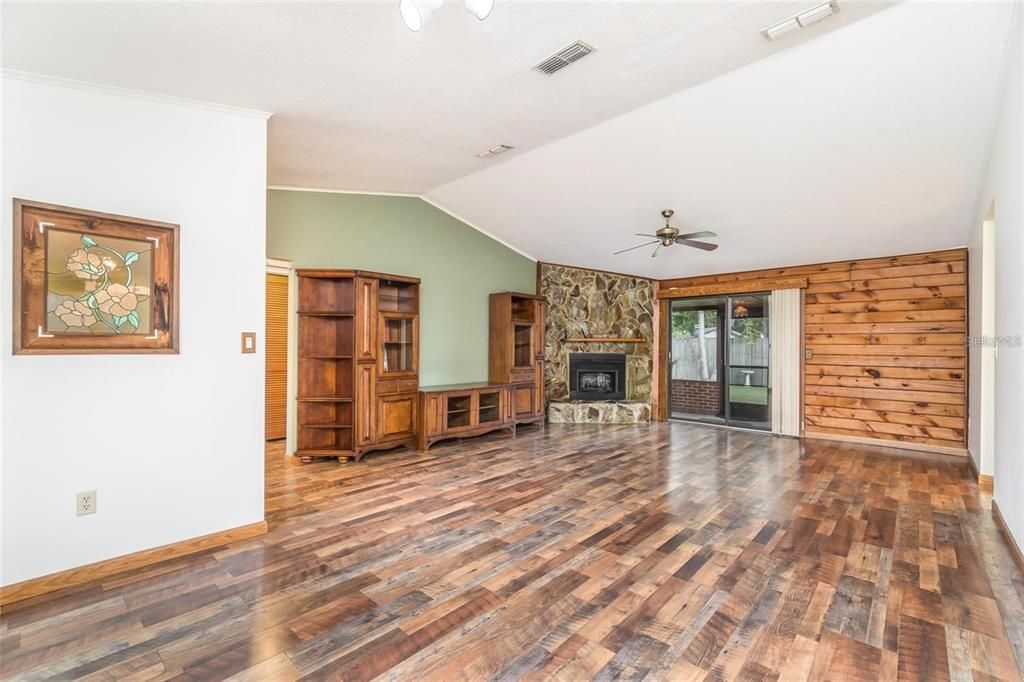 待售: $369,000 (3 贝兹, 2 浴室, 1514 平方英尺)