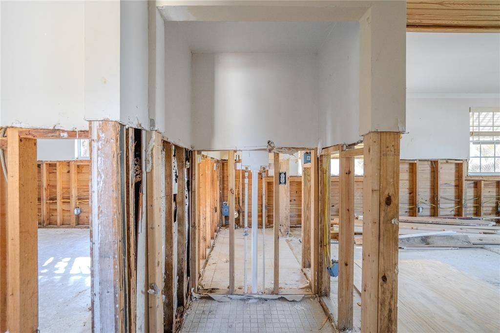 For Sale: $399,990 (4 beds, 3 baths, 1149 Square Feet)