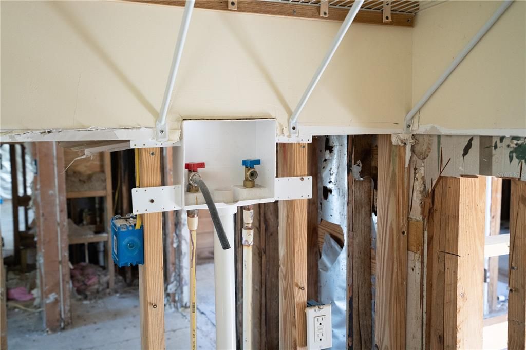 For Sale: $399,990 (4 beds, 3 baths, 1149 Square Feet)