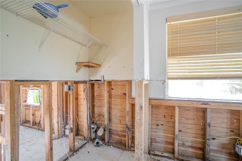 For Sale: $399,990 (4 beds, 3 baths, 1149 Square Feet)