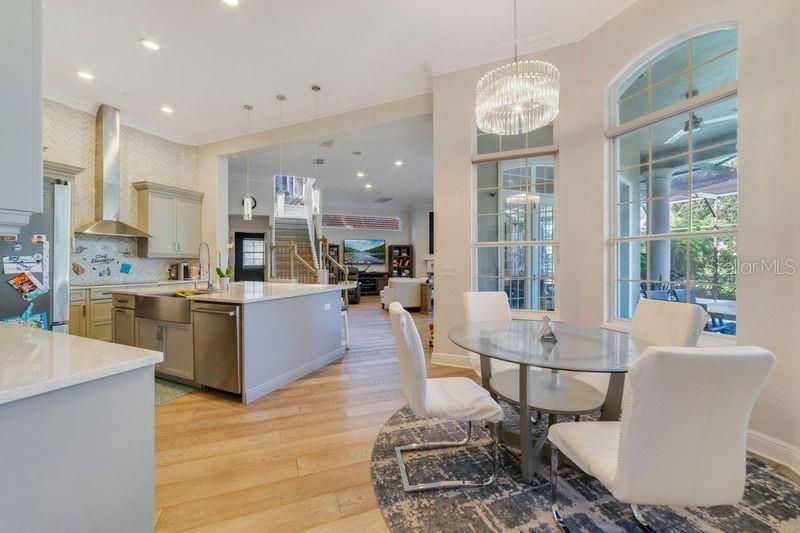 For Rent: $6,995 (6 beds, 5 baths, 4276 Square Feet)