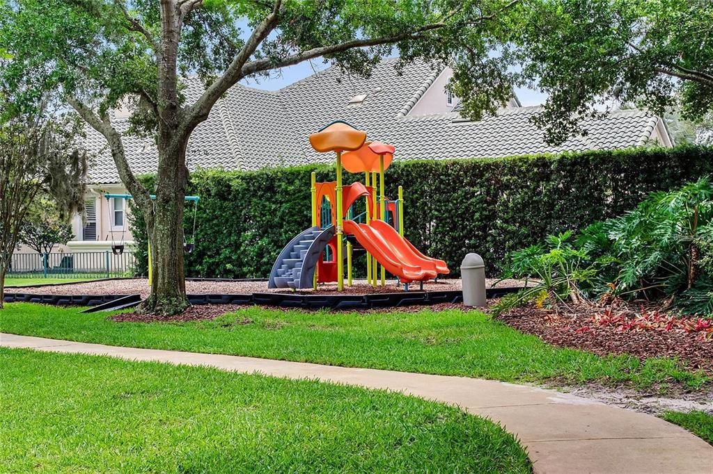 出租: $6,995 (6 贝兹, 5 浴室, 4276 平方英尺)