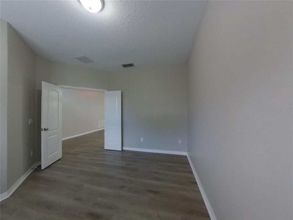 For Rent: $2,089 (4 beds, 2 baths, 1680 Square Feet)