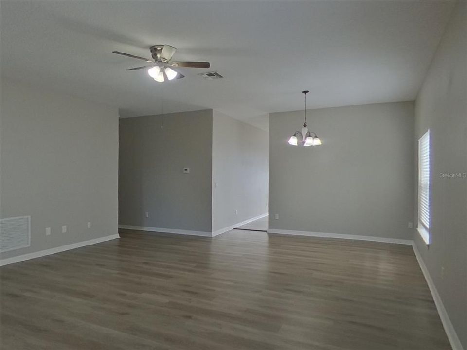 For Rent: $2,089 (4 beds, 2 baths, 1680 Square Feet)