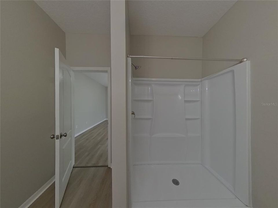 For Rent: $2,089 (4 beds, 2 baths, 1680 Square Feet)