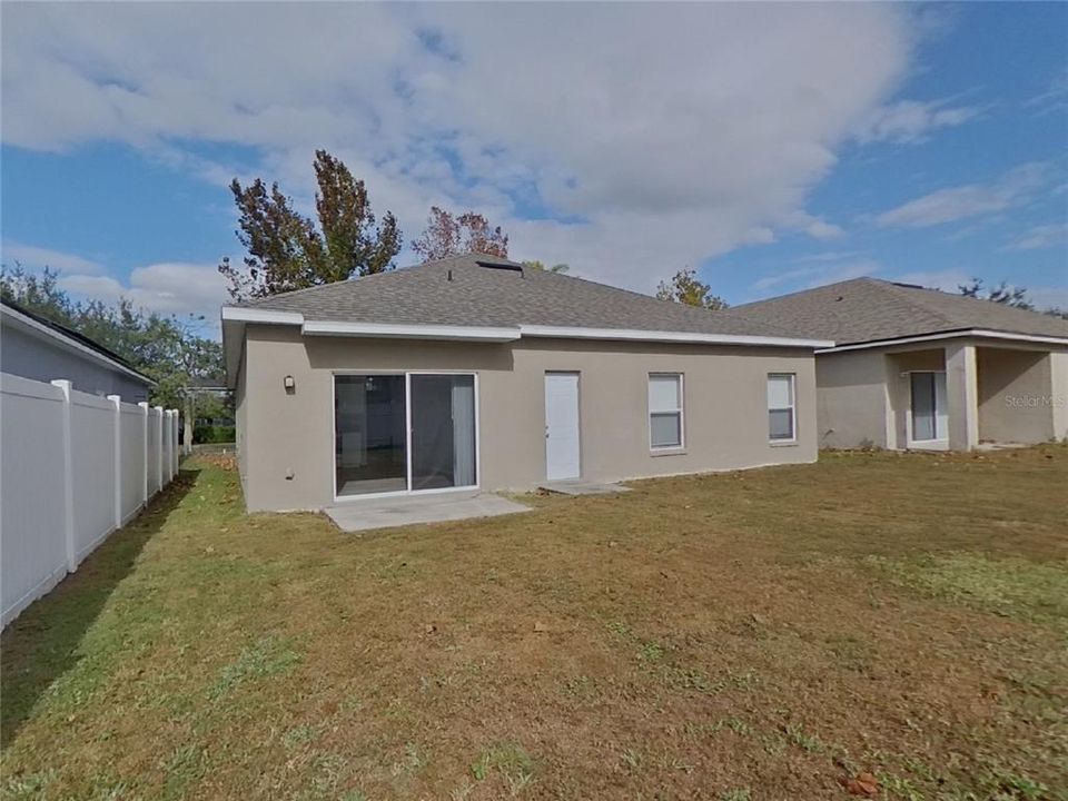 For Rent: $2,089 (4 beds, 2 baths, 1680 Square Feet)