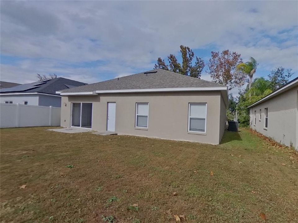 For Rent: $2,089 (4 beds, 2 baths, 1680 Square Feet)